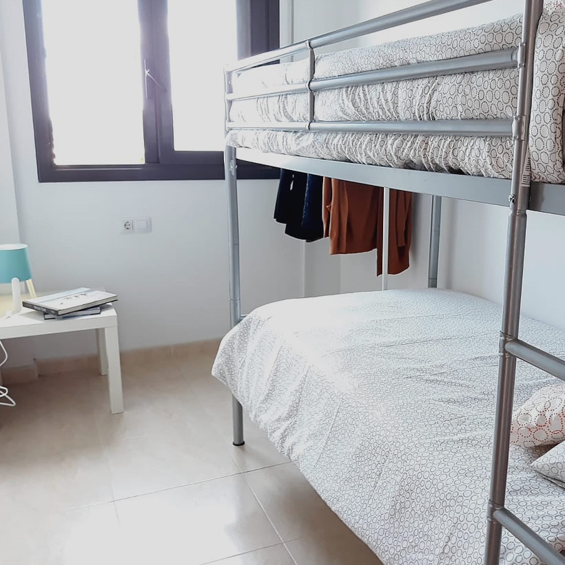 Chambre avec lits superposés en 90 dans appartement en location 2 chambres à Deltebre, Delta de l'Ebre